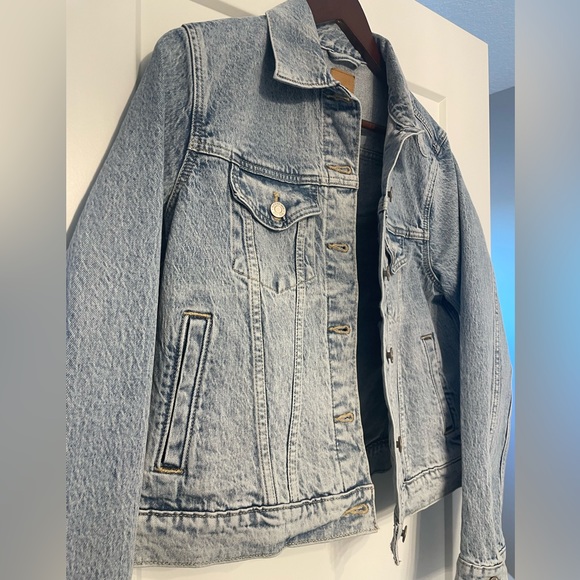 Original Gap Denim Jacket - Picture 2 of 5